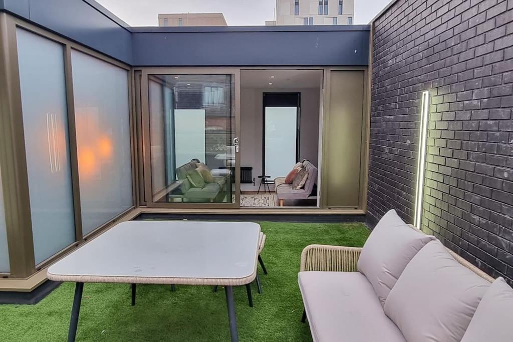 Stunning Luxury Townhouse In Centre Of Manchester Exterior foto